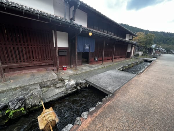 多くの旅人がからだを休めてきた宿場町「八百熊川」でこころもからだも休まる旅