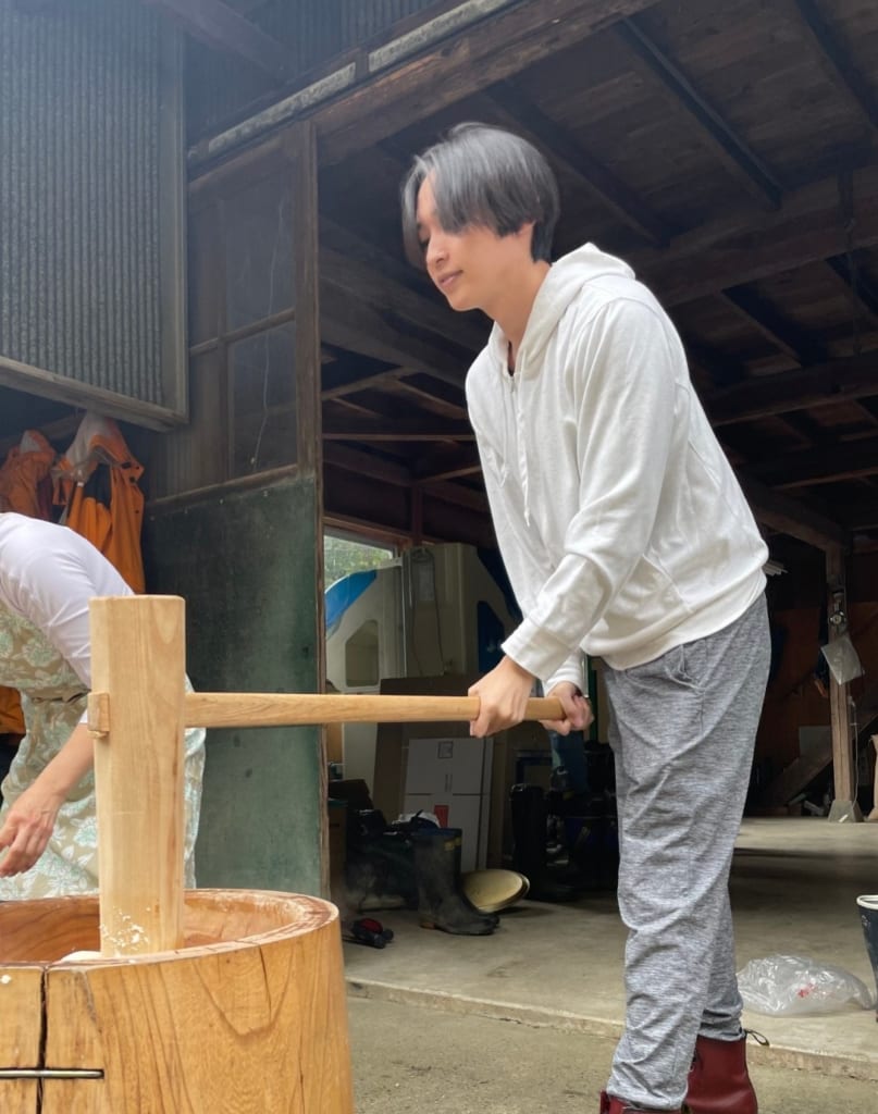 地元新潟で、コメ作りと餅つき体験を通して地産地消を考える