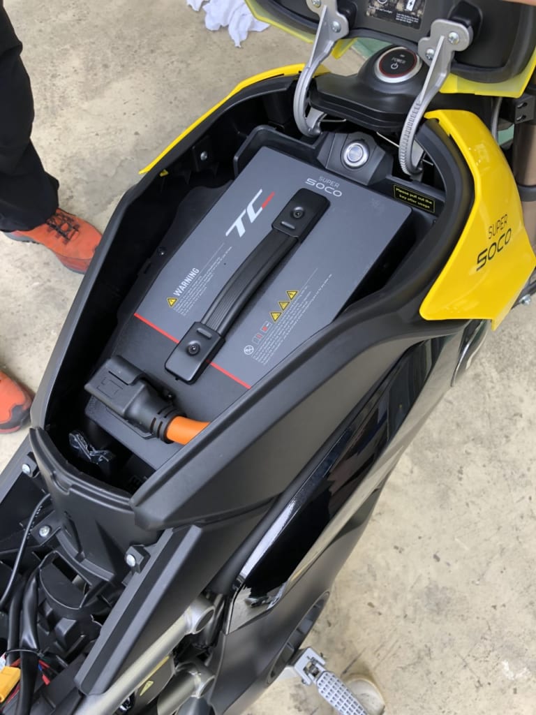 電動バイクを通じてクリーンエネルギーについて考える。